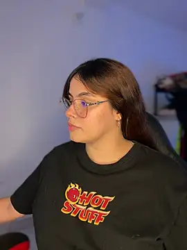 Snapshot of Yuli_zuha chatting on 12-07-24, 01:14 Yuli zuha online show from 12-07-24, 01:14