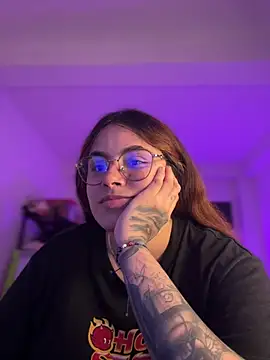 Snapshot of Yuli_zuha chatting on 12-07-24, 04:20 Yuli zuha online show from 12-07-24, 04:20