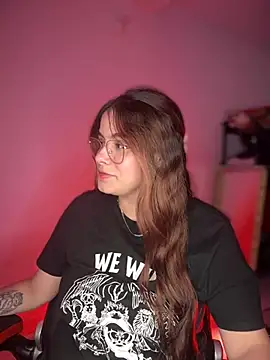 Snapshot of Yuli_zuha chatting on 12-11-24, 02:41 Yuli zuha online show from 12-11-24, 02:41