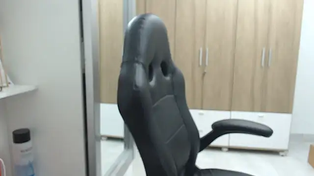 RoxanaLove9 online show from 03-22-25, 11:20