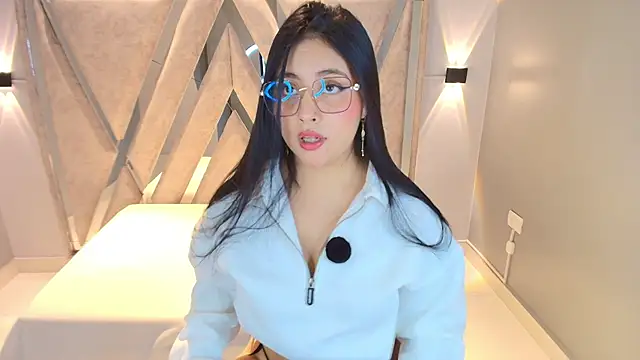 Snapshot of Annie9_ chatting on 01-09-26, 03:31 Annie9 online show from 01-09-26, 03:31