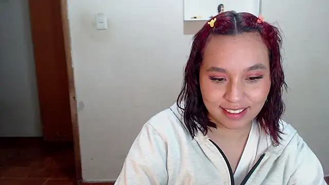 Snapshot of annie3 chatting on 01-17-25, 06:47 annie3 online show from 01-17-25, 06:47