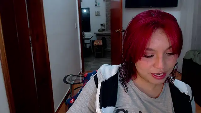 Snapshot of annie3 chatting on 02-13-25, 12:13 annie3 online show from 02-13-25, 12:13