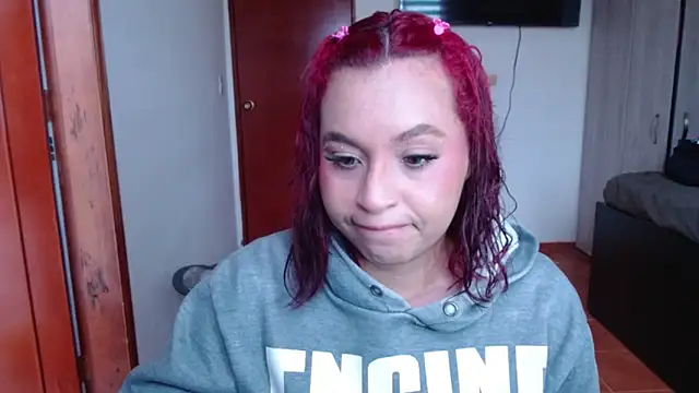 Snapshot of annie3 chatting on 02-17-25, 04:37 annie3 online show from 02-17-25, 04:37