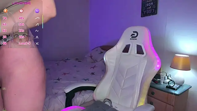 AdellaLoveX online show from 04-29-26, 04:27