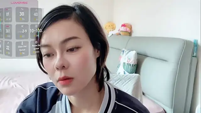 Snapshot of Linda-LL chatting on 05-03-26, 04:40 Linda-LL online show from 05-03-26, 04:40