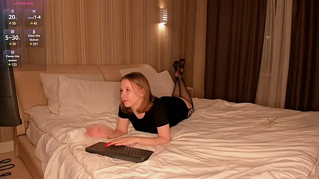 Snapshot of ms_evasweet chatting on 12-16-24, 05:22 ms evasweet online show from 12-16-24, 05:22