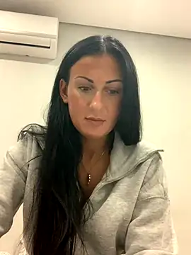 Snapshot of SweNatasha chatting on 12-05-24, 06:11 SweNatasha online show from 12-05-24, 06:11