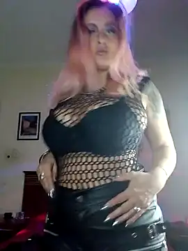 Snapshot of DesireSatler chatting on 05-29-26, 04:21 DesireSatler online show from 05-29-26, 04:21