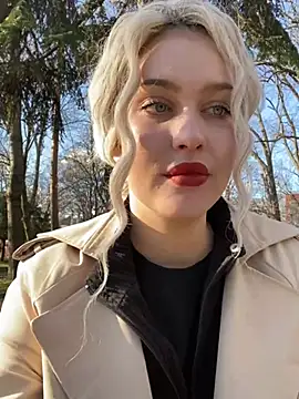 KikiWatson online show from 01-21-25, 11:13