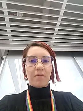 your red rose  online show from 01-28-25, 01:16