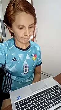 your red rose  online show from 02-27-25, 07:15