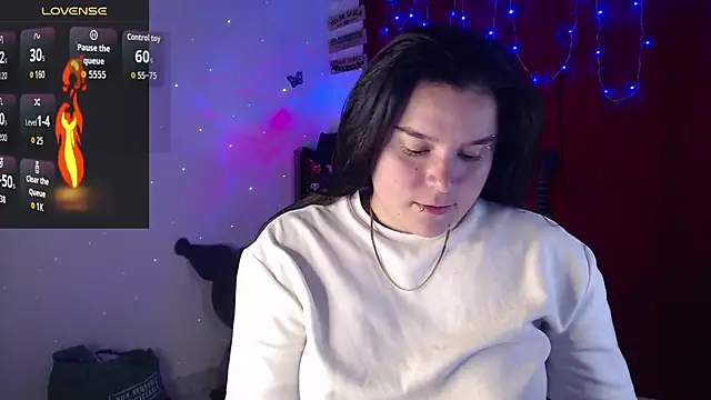 Snapshot of Nika_1_ chatting on 11-28-25, 09:39 Nika 1 online show from 11-28-25, 09:39