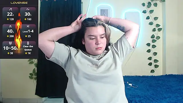 Snapshot of Nika_1_ chatting on 01-13-26, 11:43 Nika 1 online show from 01-13-26, 11:43