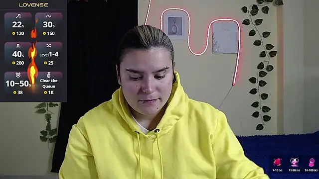 Snapshot of Nika_1_ chatting on 01-16-26, 09:52 Nika 1 online show from 01-16-26, 09:52