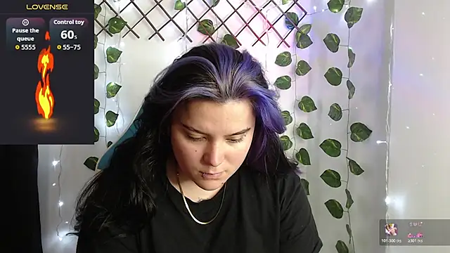 Snapshot of Nika_1_ chatting on 02-14-26, 10:06 Nika 1 online show from 02-14-26, 10:06