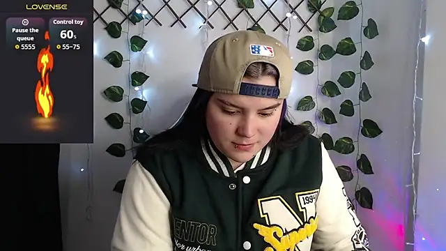 Snapshot of Nika_1_ chatting on 02-18-26, 06:09 Nika 1 online show from 02-18-26, 06:09