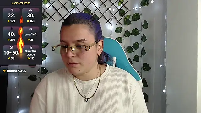 Snapshot of Nika_1_ chatting on 02-20-26, 12:29 Nika 1 online show from 02-20-26, 12:29