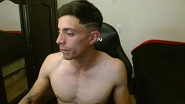 Snapshot of kv___xxx_ chatting on 09-11-25, 02:55 kv   xxx  online show from 09-11-25, 02:55