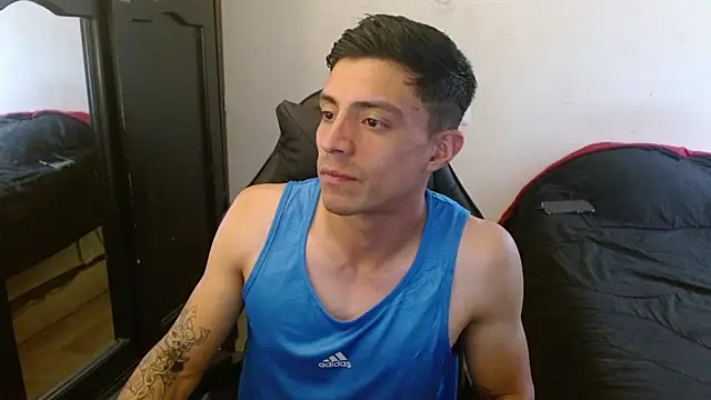 Snapshot of kv___xxx_ chatting on 09-22-25, 05:59 kv   xxx  online show from 09-22-25, 05:59