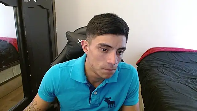 Snapshot of kv___xxx_ chatting on 10-11-25, 06:17 kv   xxx  online show from 10-11-25, 06:17