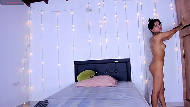 medussa13  online show from 02-24-25, 04:49