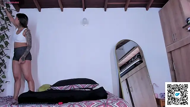 medussa13  online show from 01-16-26, 02:10