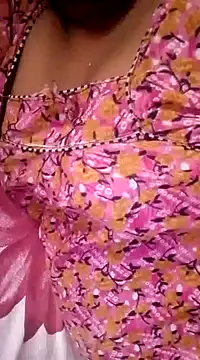 Snapshot of sneha_telugu_girl chatting on 12-10-24, 01:54 sneha telugu girl online show from 12-10-24, 01:54