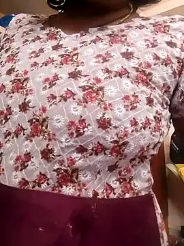 Snapshot of sneha_telugu_girl chatting on 01-13-25, 07:21 sneha telugu girl online show from 01-13-25, 07:21