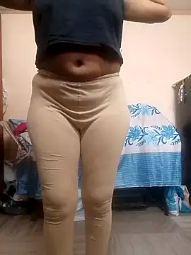 Snapshot of sneha_telugu_girl chatting on 02-04-25, 08:13 sneha telugu girl online show from 02-04-25, 08:13