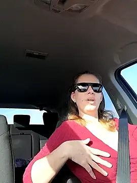 Snapshot of uber_babe chatting on 01-10-25, 11:43 uber babe online show from 01-10-25, 11:43