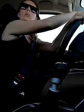 Snapshot of uber_babe chatting on 02-11-25, 10:48 uber babe online show from 02-11-25, 10:48