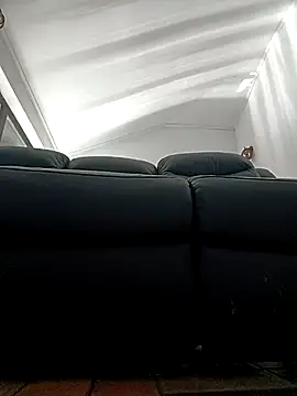 Snapshot of uber_babe chatting on 03-11-26, 08:53 uber babe online show from 03-11-26, 08:53