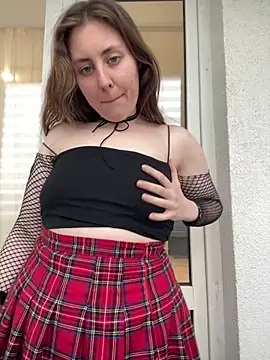 Topvi  online show from 04-19-26, 03:00
