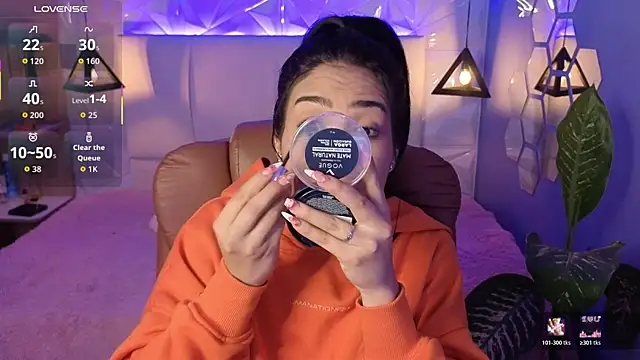 Snapshot of AlessiaVal_ chatting on 01-06-26, 01:59 AlessiaVal online show from 01-06-26, 01:59