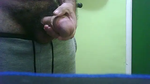 Snapshot of loganwolverine02 chatting on 01-29-25, 08:56 loganwolverine02 online show from 01-29-25, 08:56