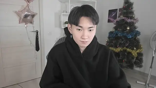 Snapshot of Miram_Yu chatting on 01-05-25, 05:30 Miram Yu online show from 01-05-25, 05:30