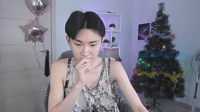 Snapshot of Miram_Yu chatting on 01-07-25, 07:06 Miram Yu online show from 01-07-25, 07:06