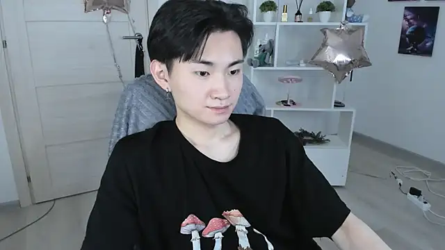 Snapshot of Miram_Yu chatting on 01-25-25, 10:51 Miram Yu online show from 01-25-25, 10:51