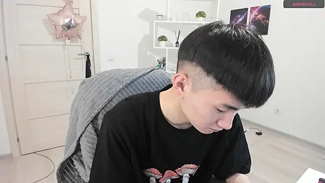 Snapshot of Miram_Yu chatting on 03-14-25, 04:10 Miram Yu online show from 03-14-25, 04:10