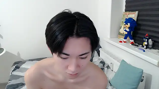 Snapshot of Miram_Yu chatting on 01-08-26, 04:37 Miram Yu online show from 01-08-26, 04:37