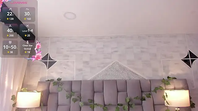 HannaRhodes online show from 01-24-25, 04:39