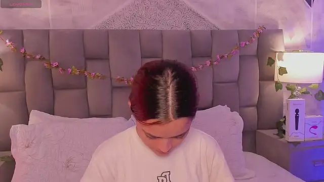 HannaRhodes online show from 02-25-25, 02:00