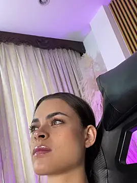 HannaRhodes online show from 09-12-25, 01:33