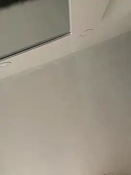 Snapshot of HannaRhodes chatting on 01-10-26, 12:40 HannaRhodes online show from 01-10-26, 12:40