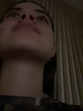 Snapshot of HannaRhodes chatting on 02-15-26, 12:03 HannaRhodes online show from 02-15-26, 12:03