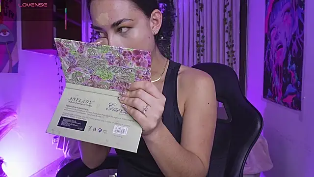 Snapshot of HannaRhodes chatting on 02-23-26, 02:14 HannaRhodes online show from 02-23-26, 02:14