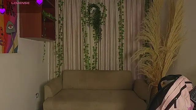 Snapshot of HannaRhodes chatting on 03-13-26, 03:29 HannaRhodes online show from 03-13-26, 03:29