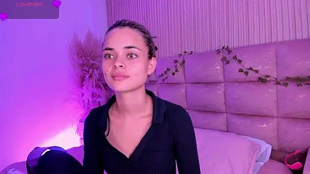 HannaRhodes online show from 07-01-26, 02:40