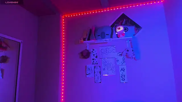 Snapshot of MadelineBenet chatting on 02-12-25, 02:03 MadelineBenet online show from 02-12-25, 02:03